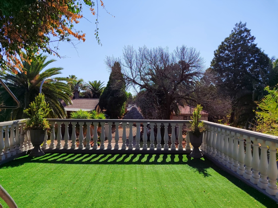 6 Bedroom Property for Sale in Doringkruin North West
